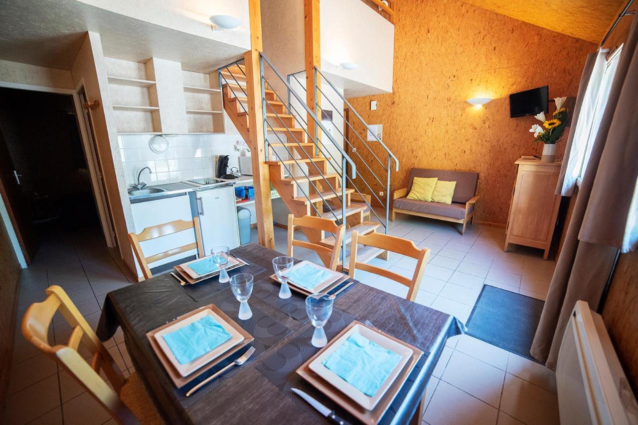 Le Pas De L'Ours Hotel Aston Eksteriør billede